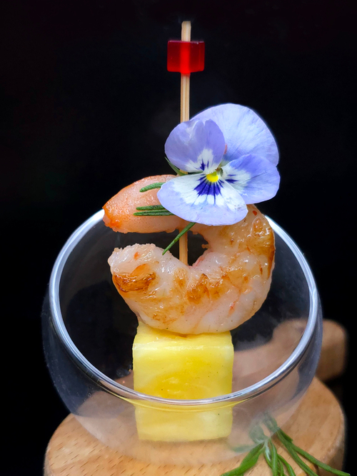 Тигровая креветка с ананасом