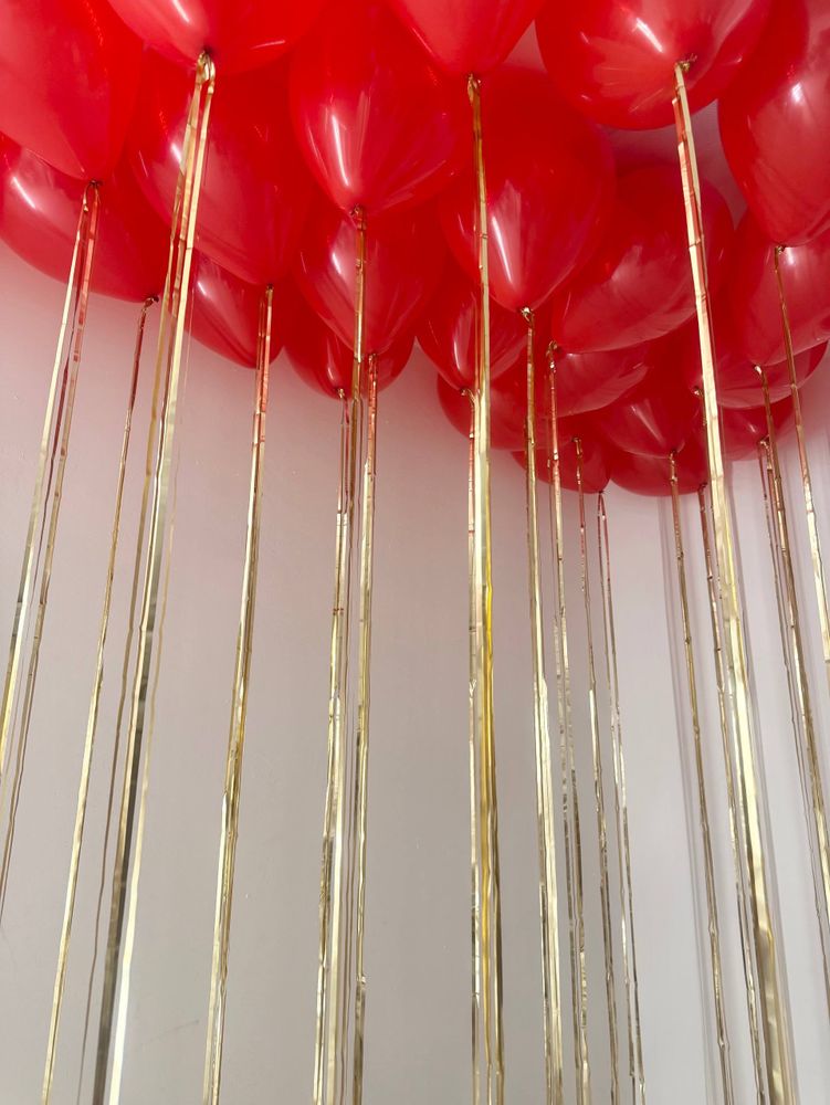 Воздушные гелиевые шары од потолок с дождиком №4873