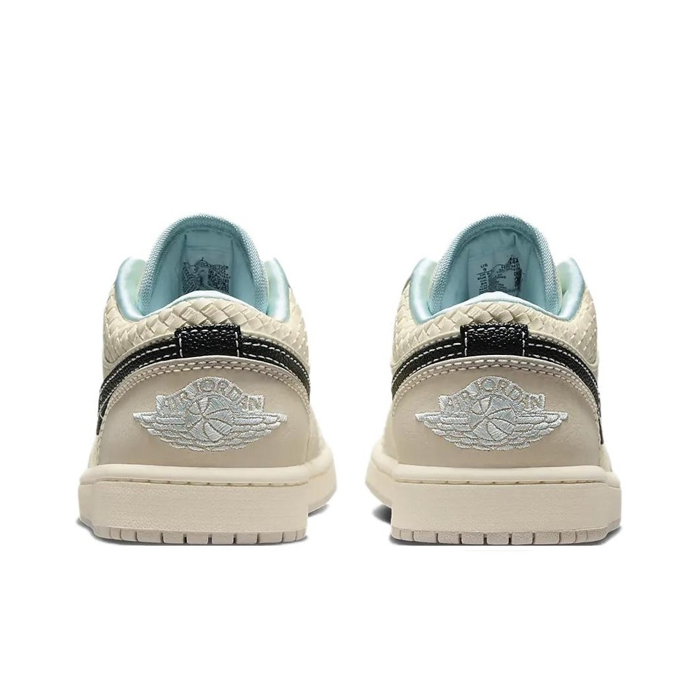 JORDAN 1 Low Se Sanddrift Glacier Blue Women's
