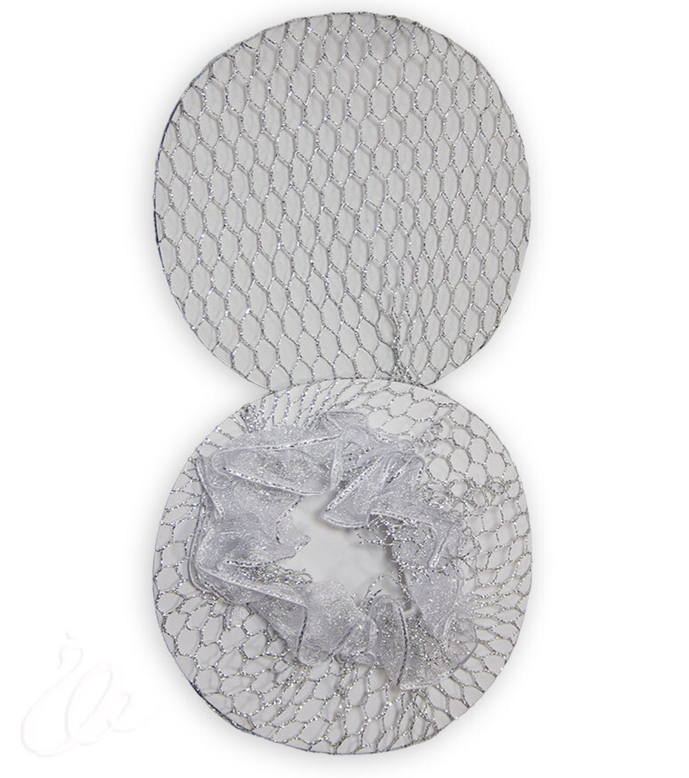 Серебристый с юбкой