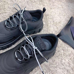 Кроссовки Prada
