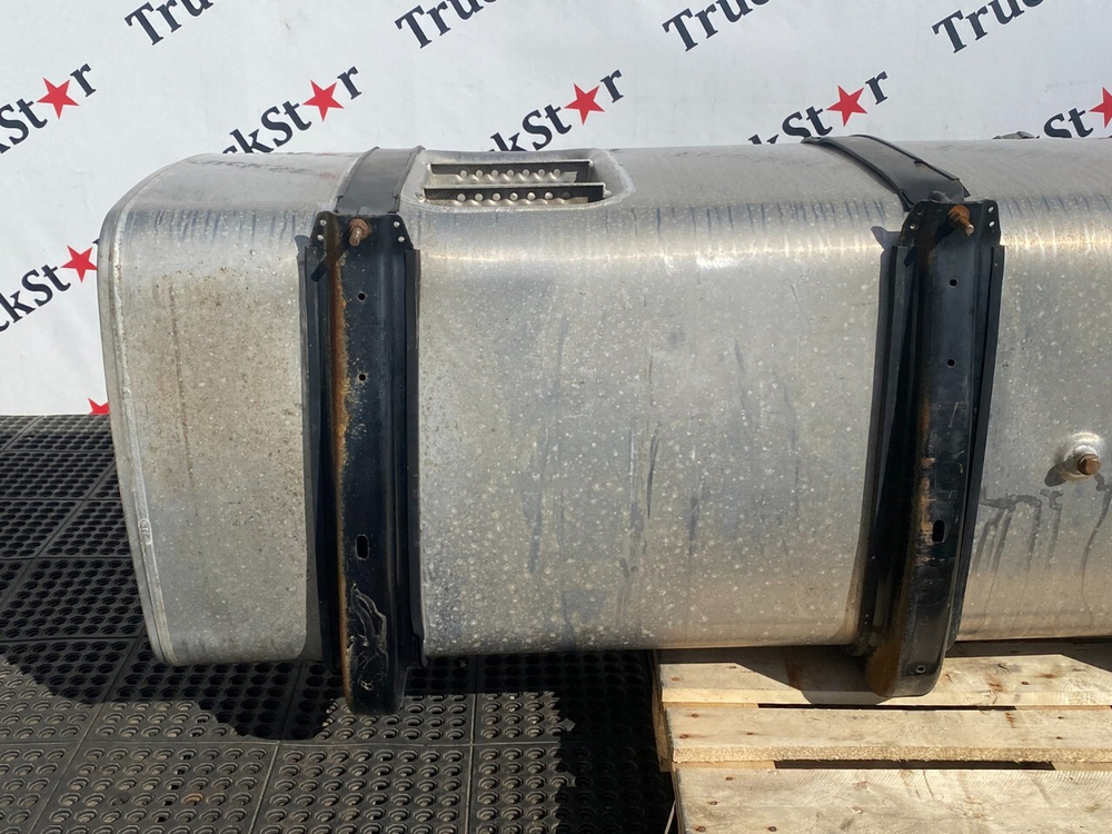 Бак топливный в сборе 700L 2023г.