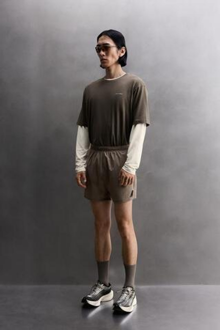 ZARA ЛЕГКИЕ БЕГОВЫЕ ШОРТЫ 5'', ПЕСОЧНЫЙ