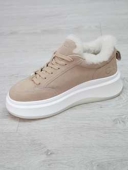 Кроссовки женские зимние