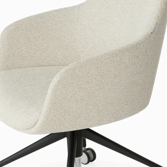 Кресло с колесиками Lucio бежевая ткань