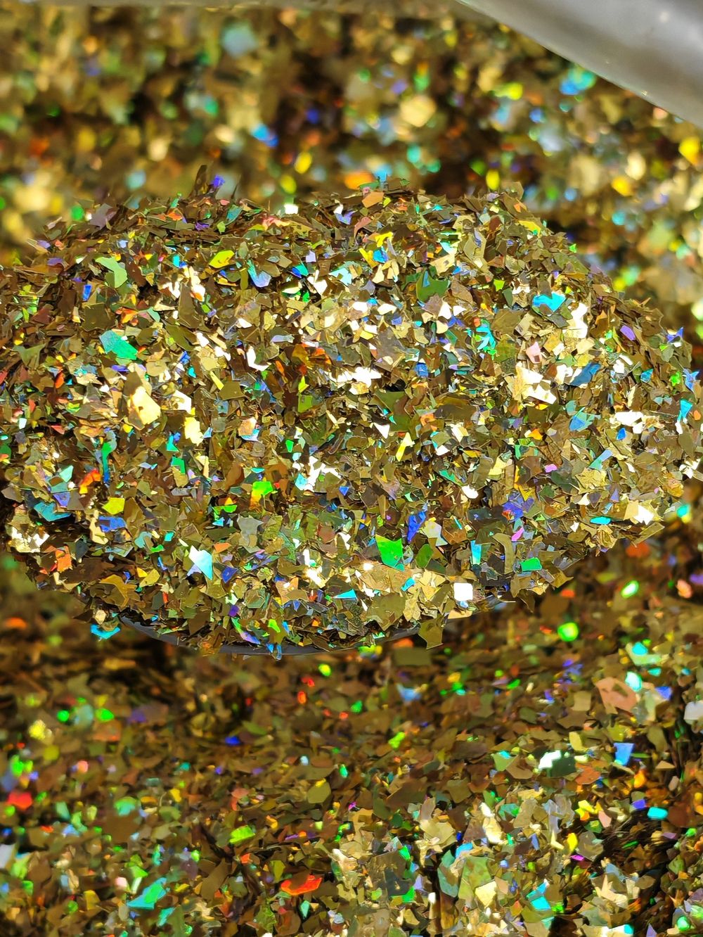 Хлопья - слюда 88807 Золото голографик - для литья изделий и творчества