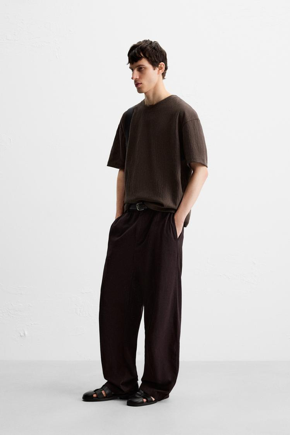 ZARA ФУТБОЛКА RELAXED FIT ИЗ РЕЛЬЕФНОЙ ТКАНИ, ШОКОЛАДНЫЙ