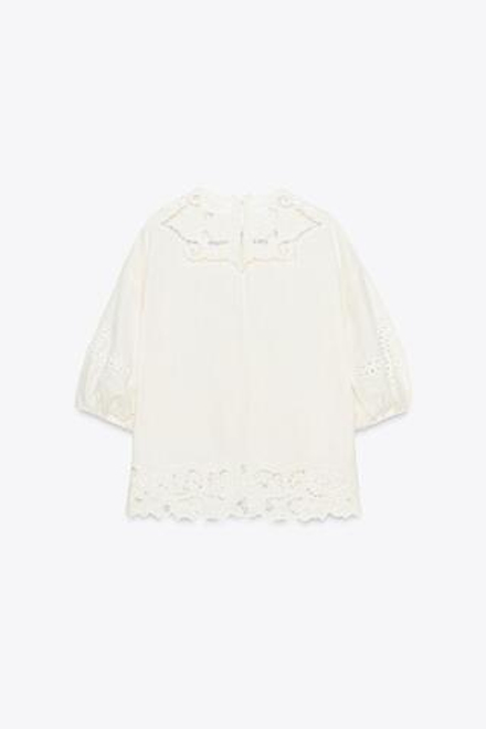 ZARA БЛУЗА ИЗ КОЛЛЕКЦИИ ZW С ВЫШИВКОЙ И ПЕРФОРАЦИЕЙ, БЕЛЫЙ