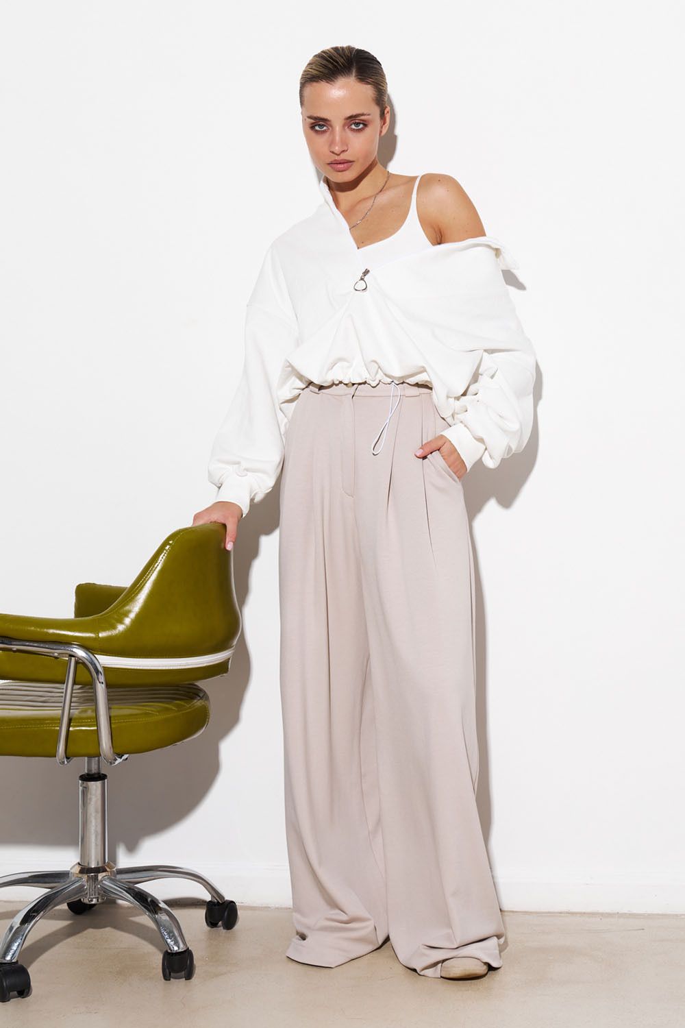 Брюки палаццо бежевого цвета