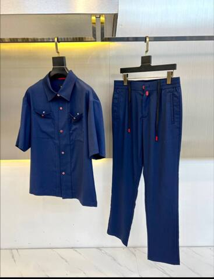 Прогулочный костюм Kiton