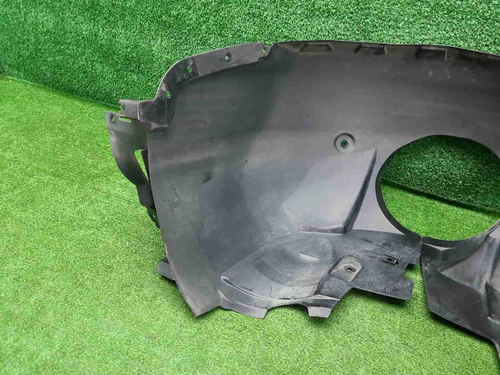 Подкрылок передний правый Mercedes V w447 (14-нв)