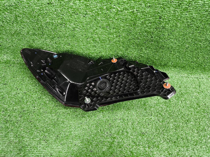 Фонарь правый внешний Mercedes E W213 (2020-2023)