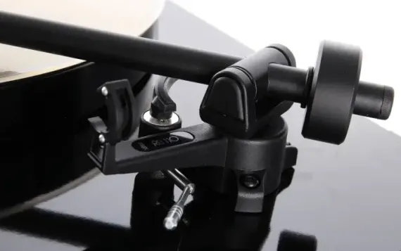 Rega Planar 1 Plus Matte White