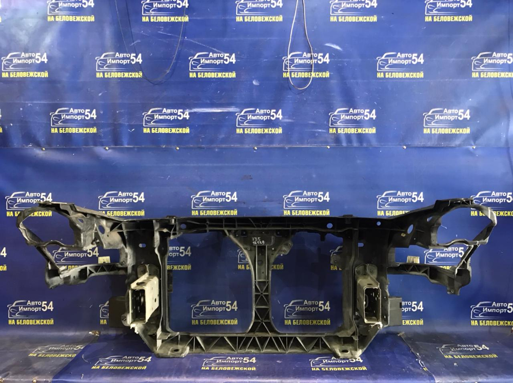 Рамка радиатора / телевизор NISSAN SKYLINE 2001-2004