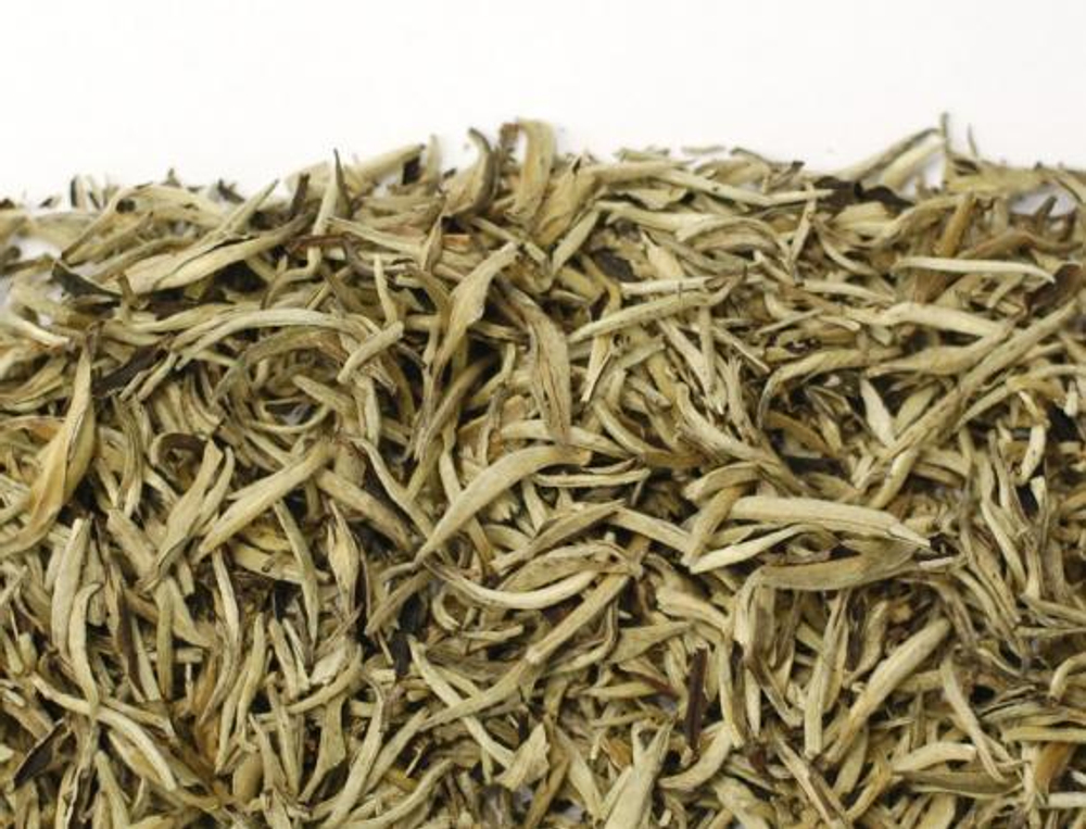 Китайский белый чай Юньнаньские белые бутоны (Yunnan Bai Hao Yin Zhen) РЧК