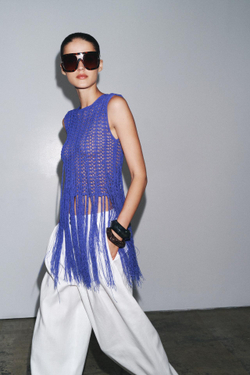 ZARA ТРИКОТАЖНЫЙ ТОП ИЗ КРУЖЕВА КРОШЕ С БАХРОМОЙ, СИНИЙ