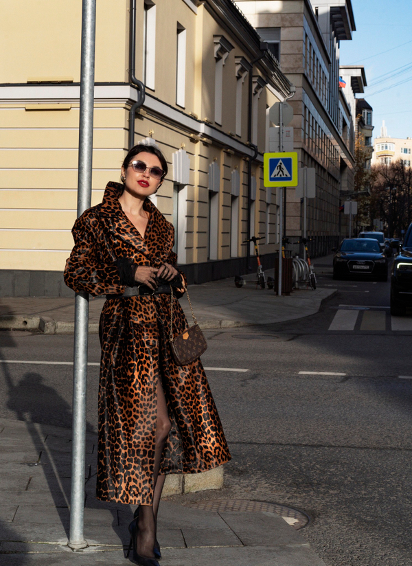 Тренч кожаный леопардовый