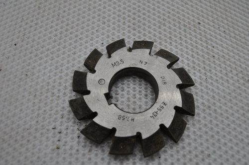 Фреза модульная М3,5 №7 (Р18) z=12