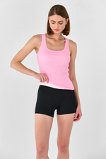 Майка с квадратным вырезом с чашками