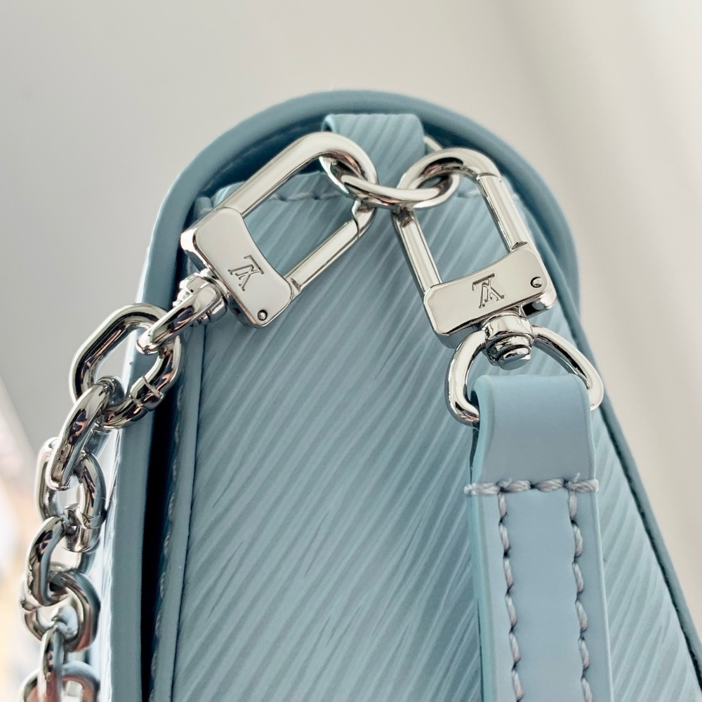 Louis Vuitton Twist West Pochette