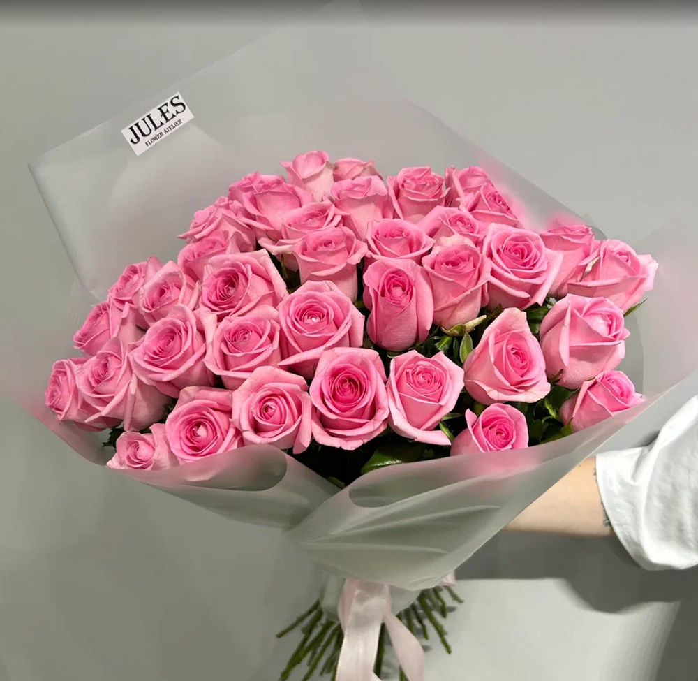 Букет из 37 розовых роз