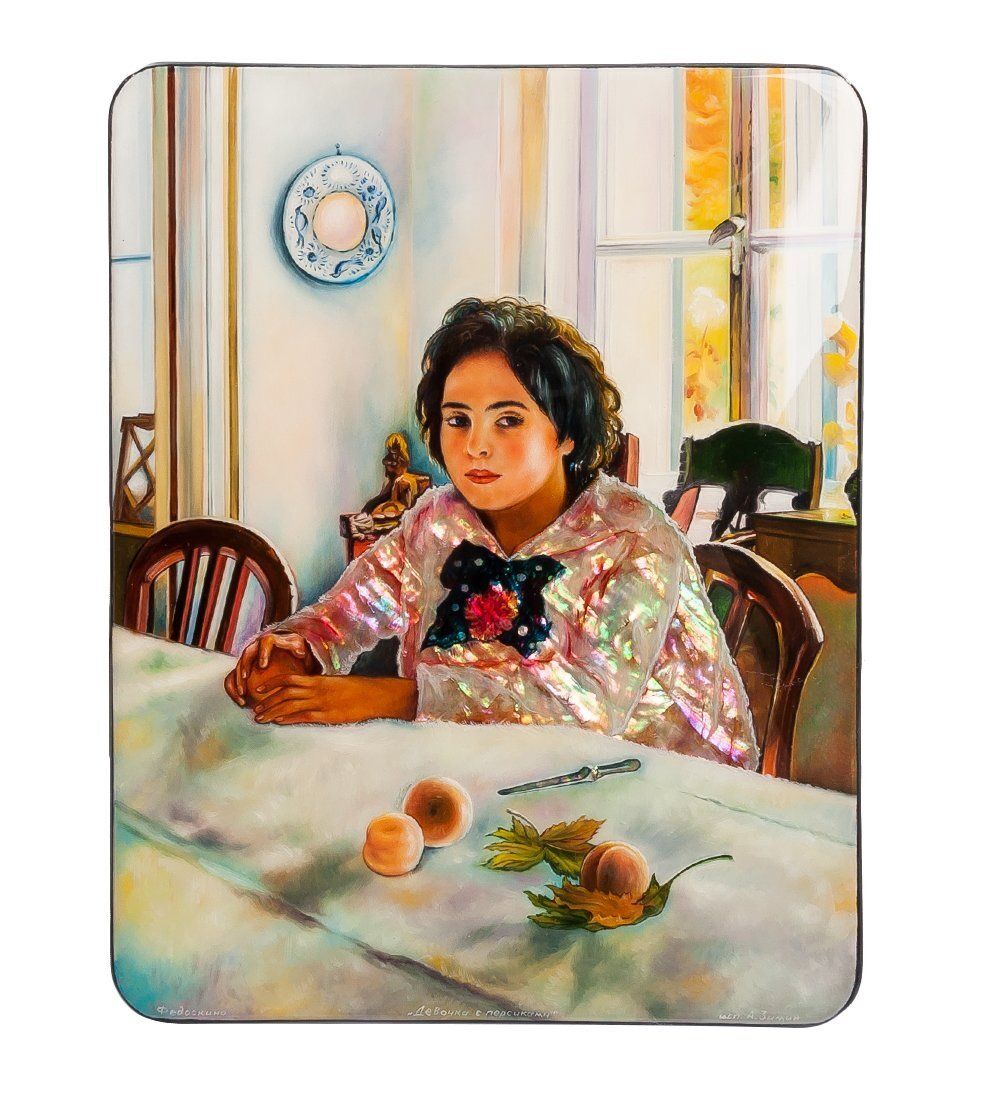 ШК-35/15 Шкатулка «Девочка с персиками» исп. Зимин А.