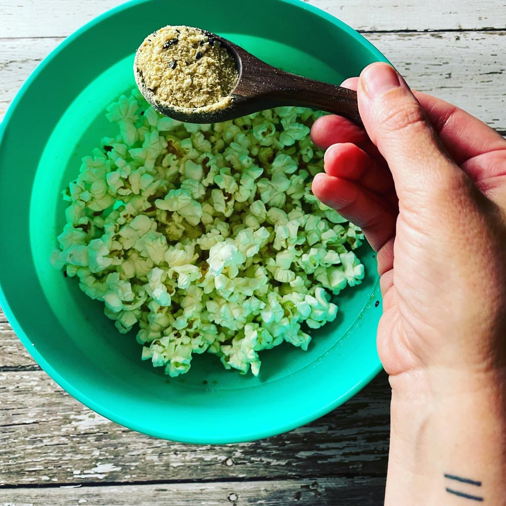 NuNaturals, не обогащенные пищевые дрожжи в хлопьях, 681 г (1,5 фунта)