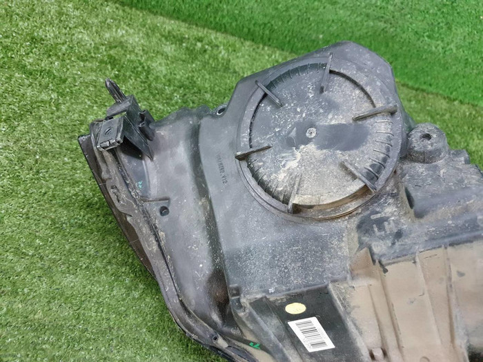 Фара левая Jaguar F-PACE (2016-2020) ксенон