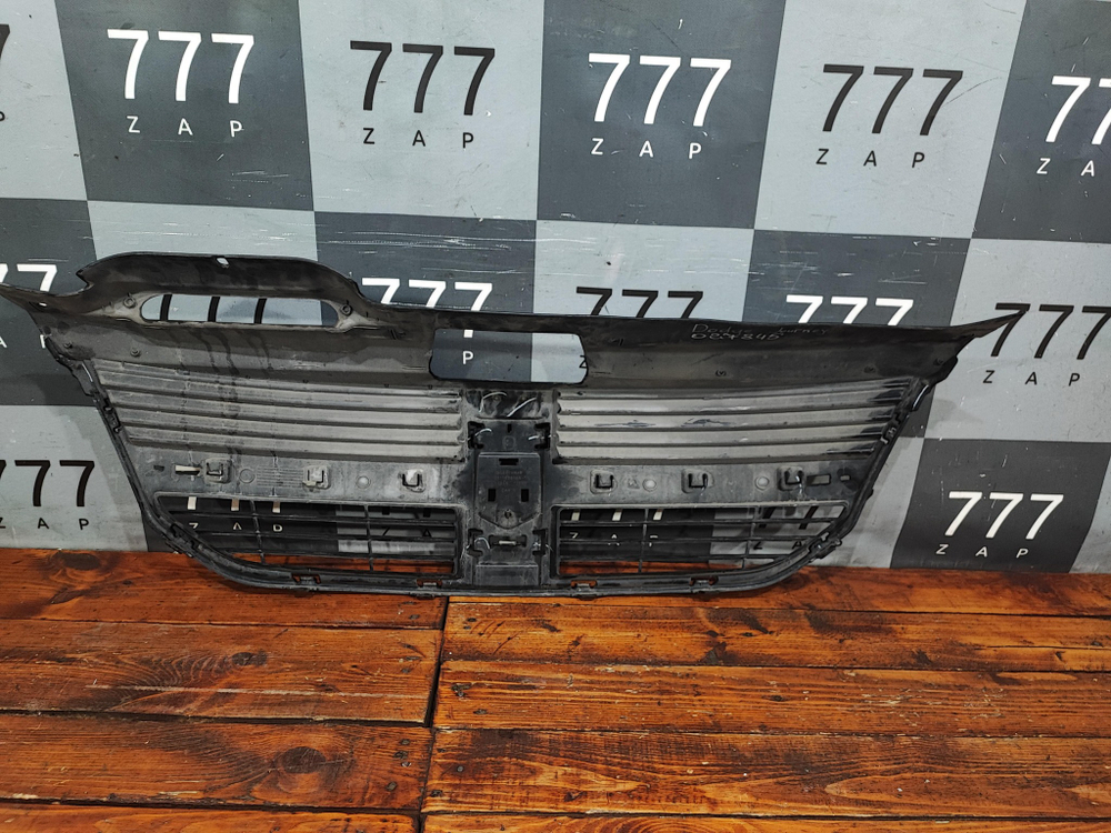 Решетка радиатора Dodge Journey 07-11 Б/У Оригинал 1BG84TRMA