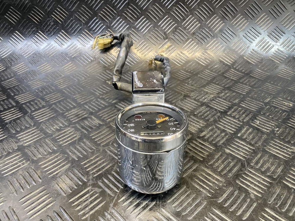 Приборная панель (спидометр) Suzuki Intruder VS750 VR51A