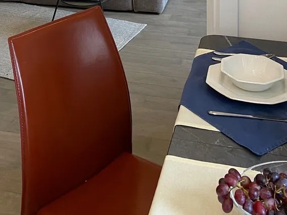 Стул Rolf красная кожа