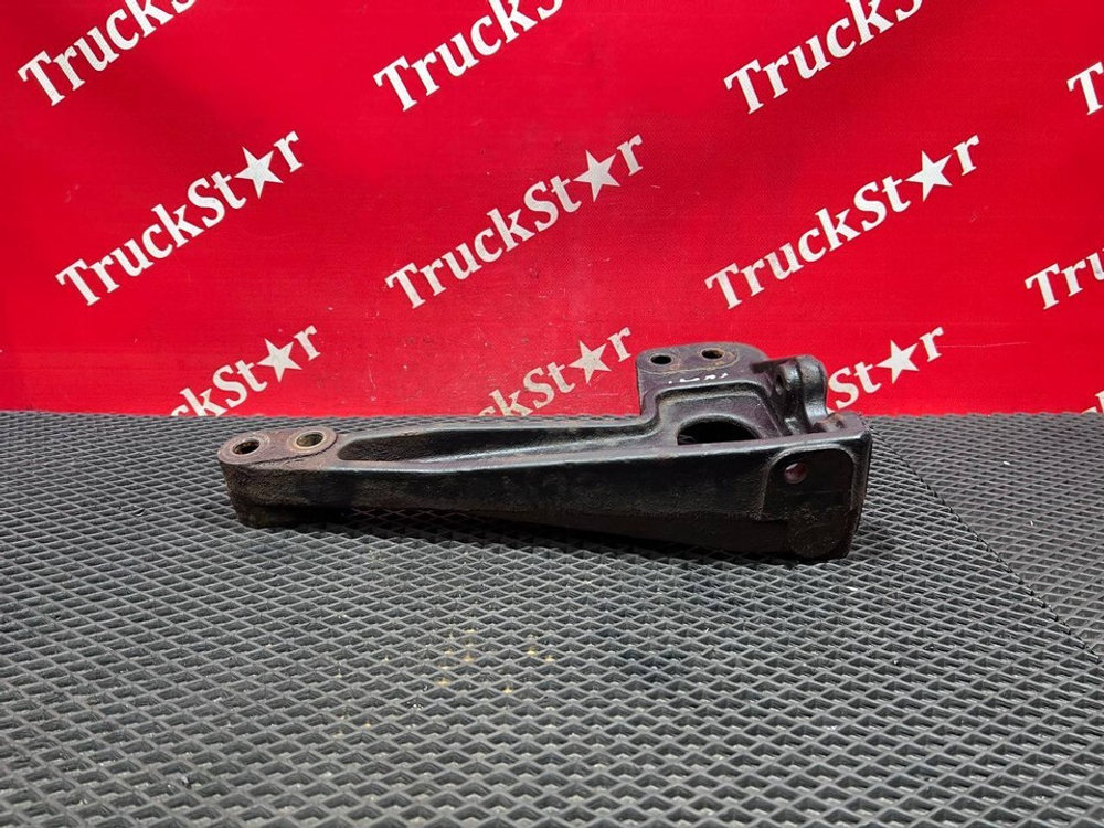 Кронштейн кабины левый