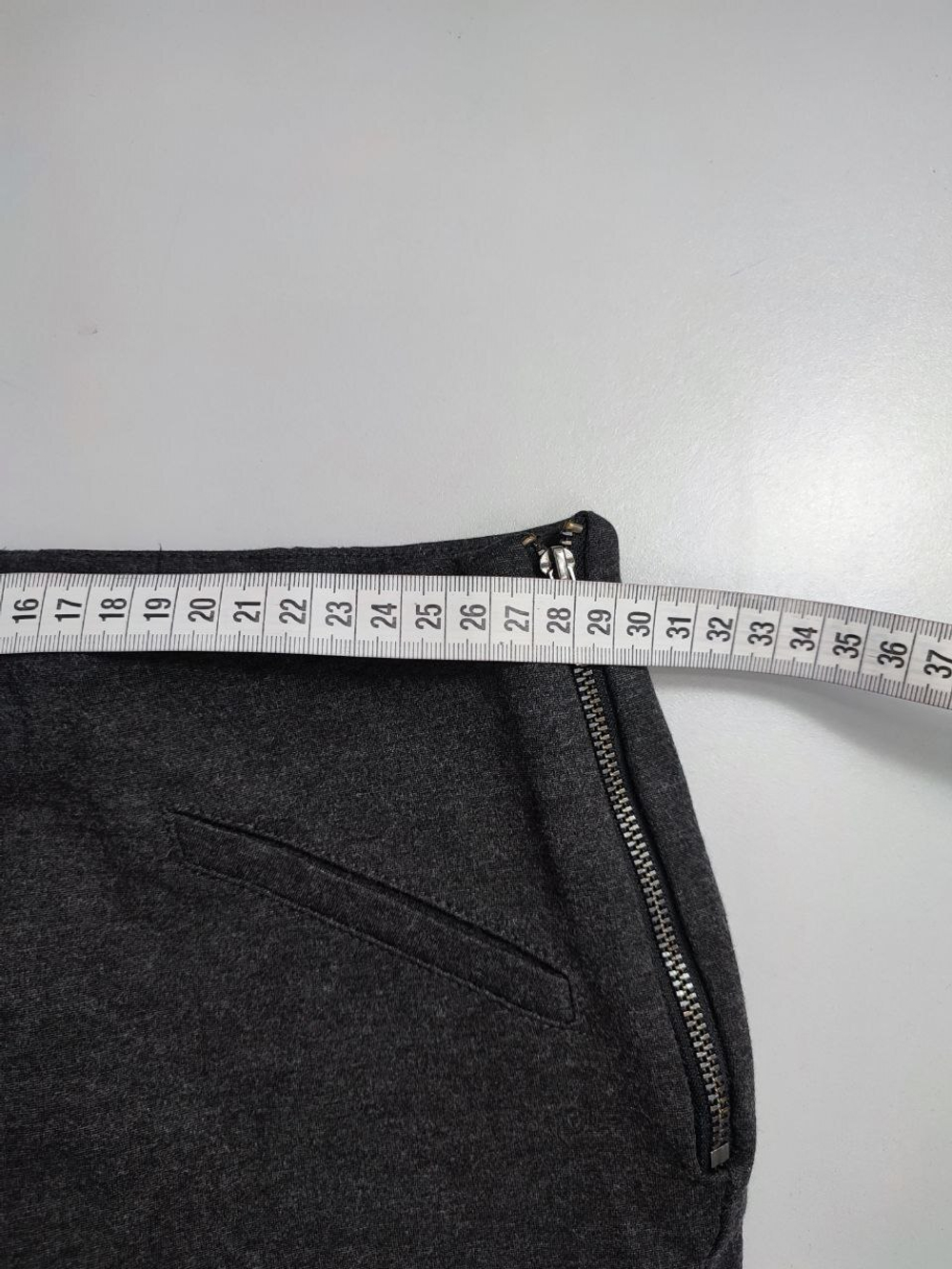 Брюки Zara прямого кроя 44 размер