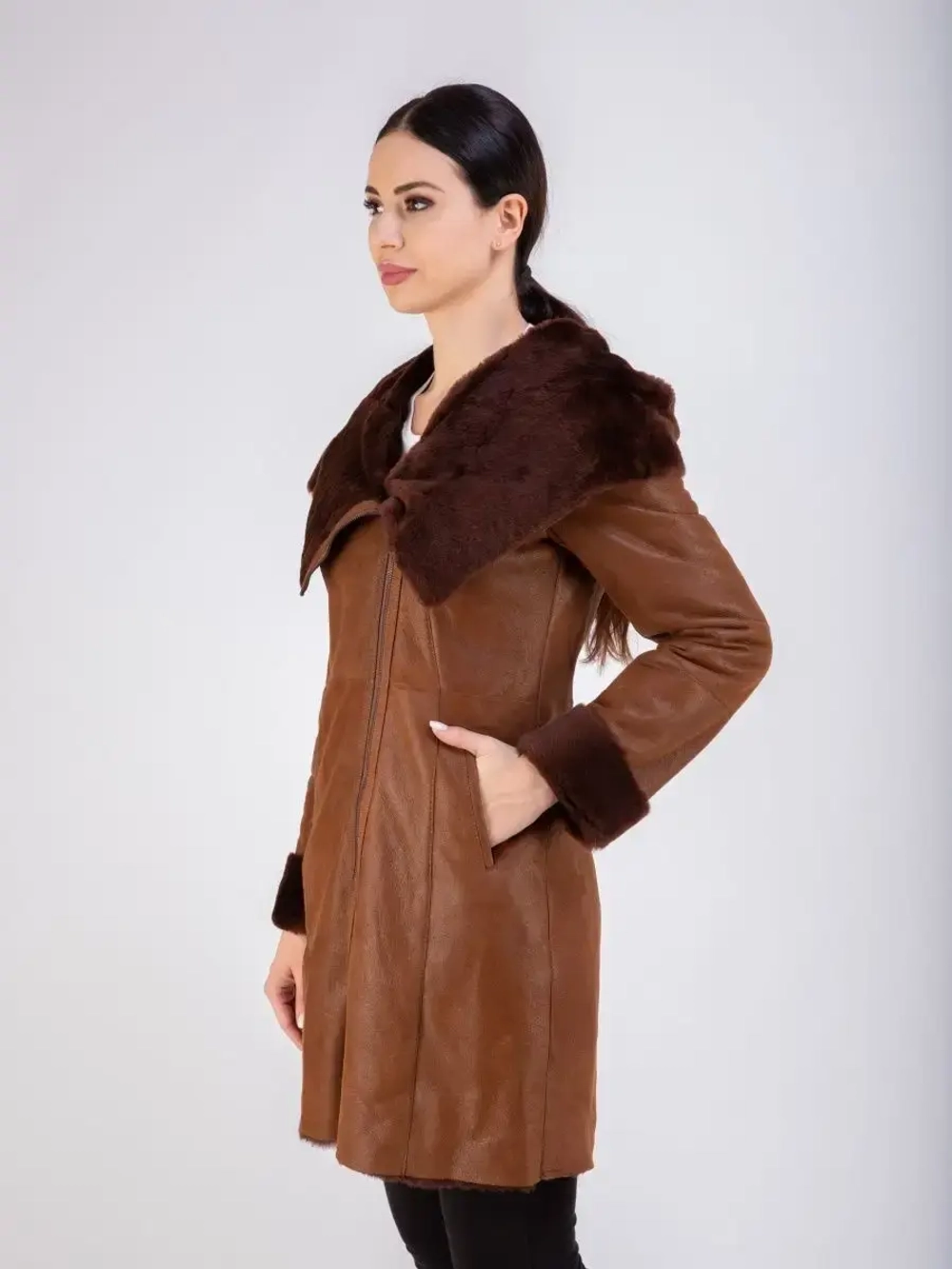 Дубленка женская натуральная длинная с капюшоном Турция