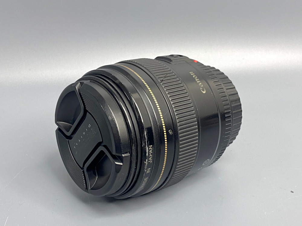Canon EF 85mm 1.8 USM
