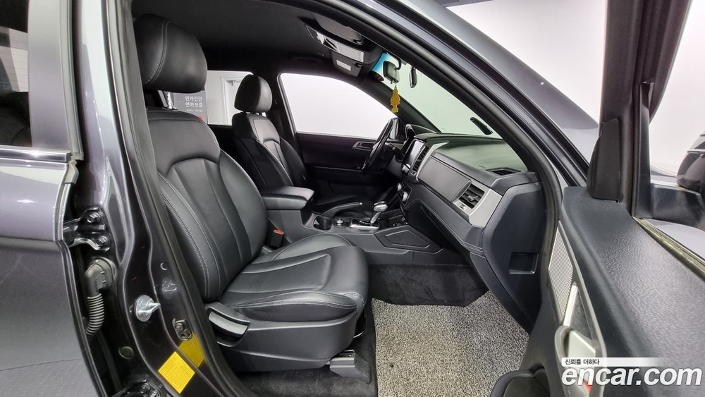 KG Mobility (Ssangyong) Rexton Sports KHAN Дизель 2.2 4WD (08.2019)
