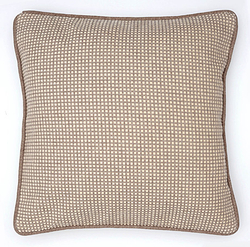 nan CUBEПодушка декоративная 40х40 кремово-бежевая клетка Textil Roig 40x40
