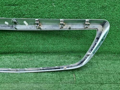Молдинг решетки радиатора Mercedes S w222 (13-17)