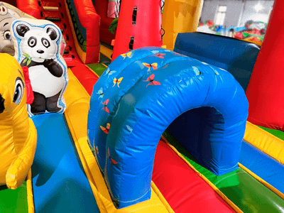 Надувной батут "Страна Сафария" с крышей и высокими горками 11*8*6 м