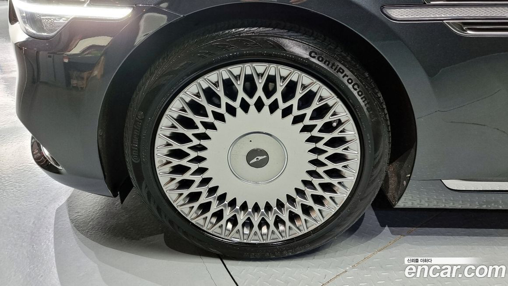 Genesis G90 3.8 AWD (08.2019)