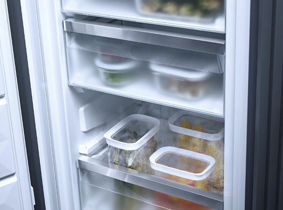 Встраиваемая морозильная камера Miele FNS 7770 E