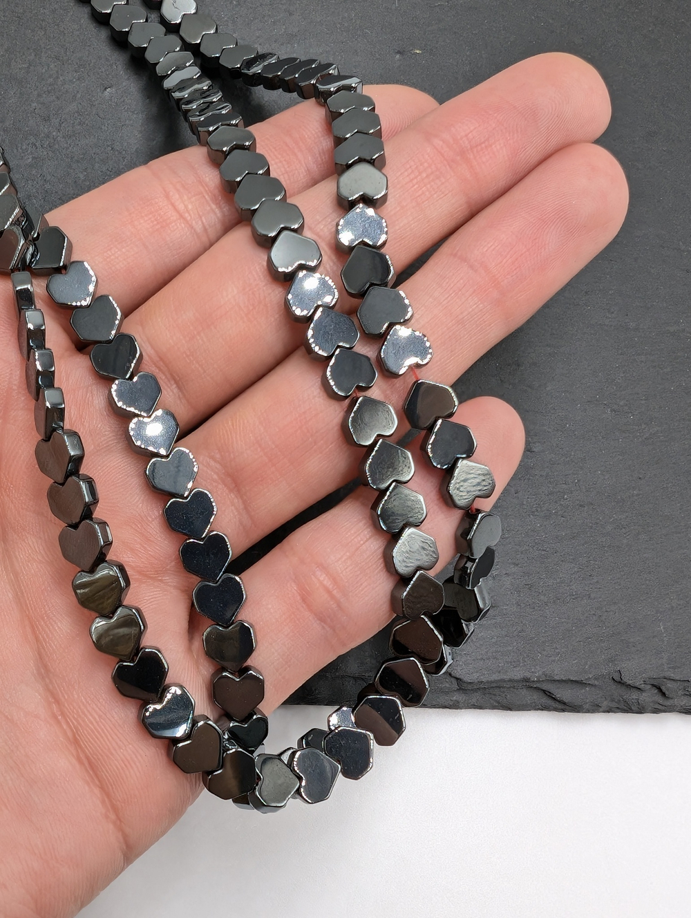 Гематит сердце 6мм, черный