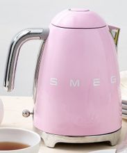 Smeg Чайник электрический - 1.7л, розовый