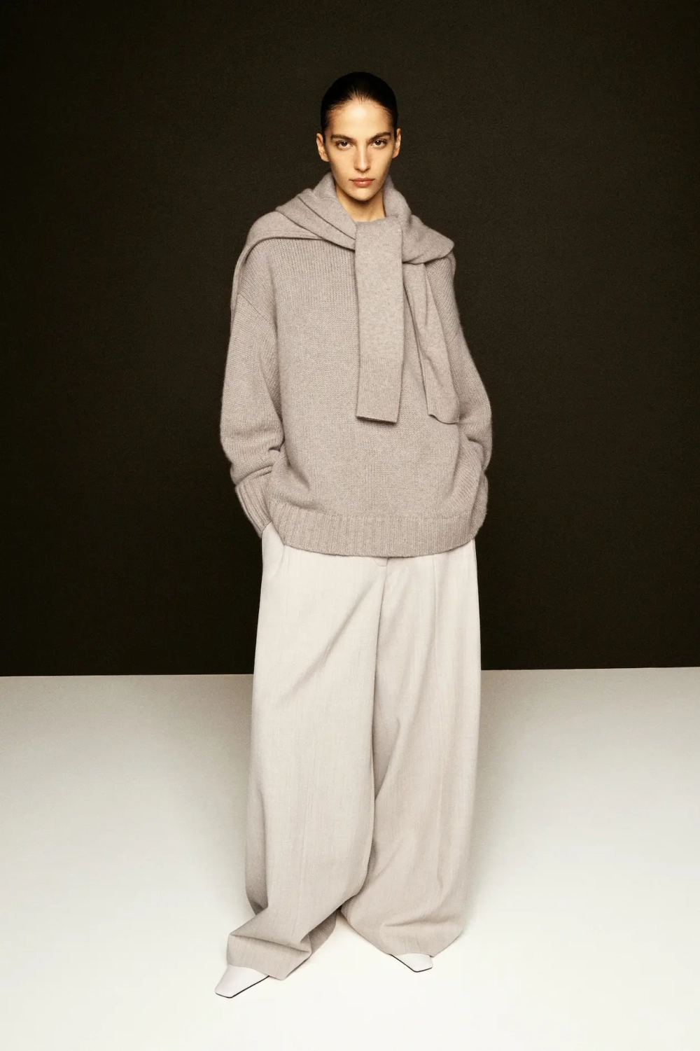 COS КАШЕМИРОВЫЙ СВИТЕР ГРУБОЙ ВЯЗКИ, БЕЖЕВЫЙ