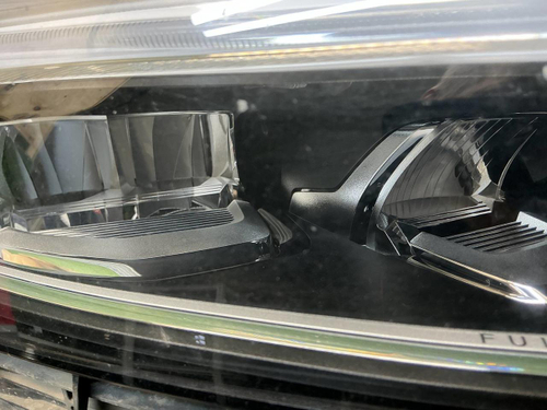 Фара правая Volvo XC60 2 (2017-2021) LED