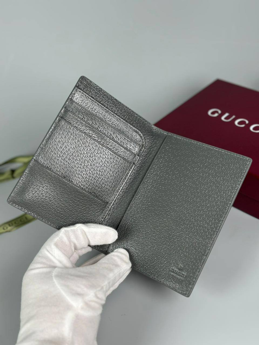 Обложка для паспорта Gucci