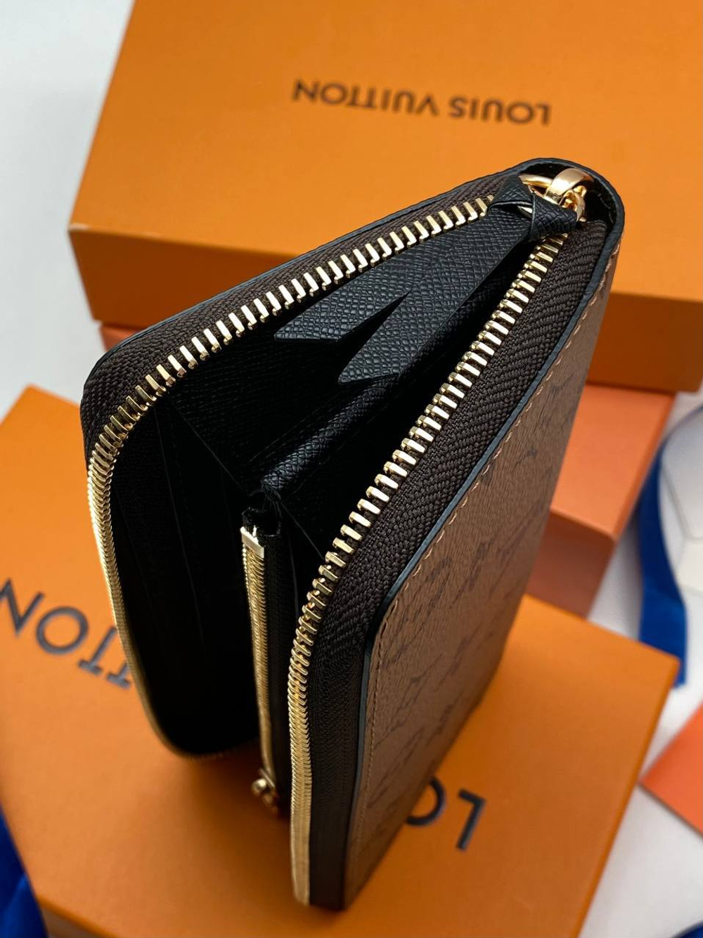 Кошелек Louis Vuitton