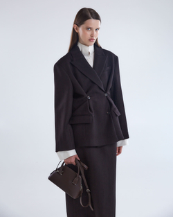 Жакет двубортный с дополнительными петлями елочка шоколад