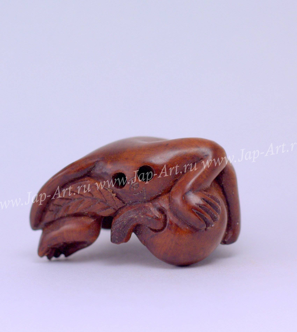 Нэцкэ Обезьяна и плод