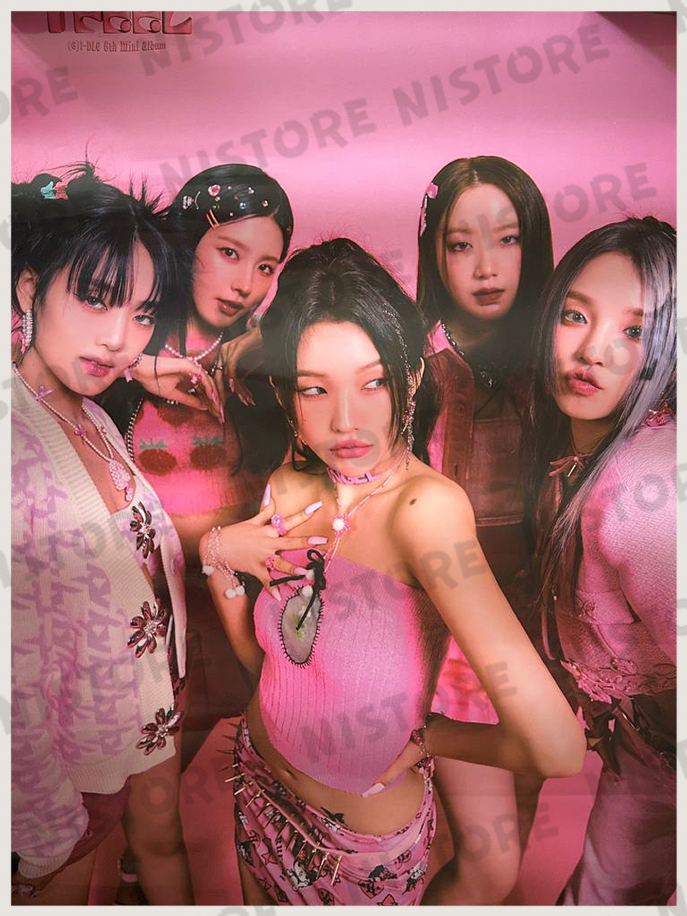 Постеры (G)I-DLE - I feel